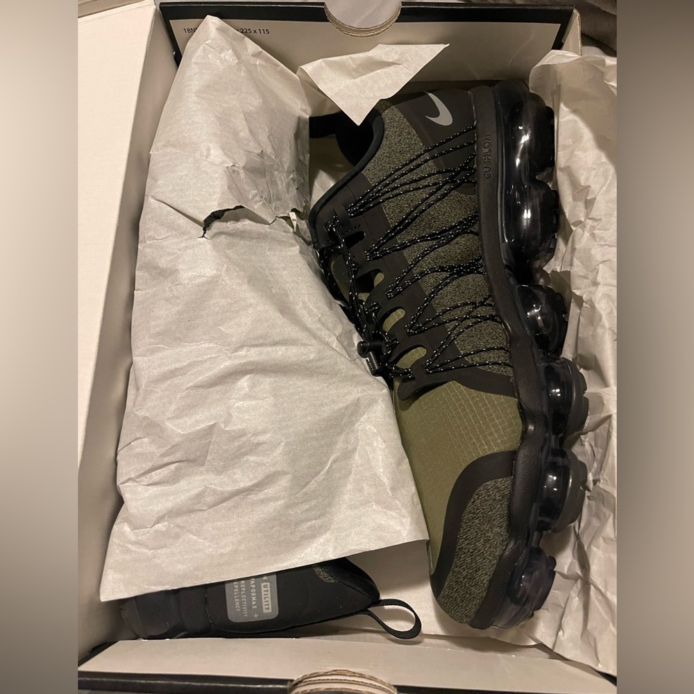 Brand new Nike air vapormax run utility